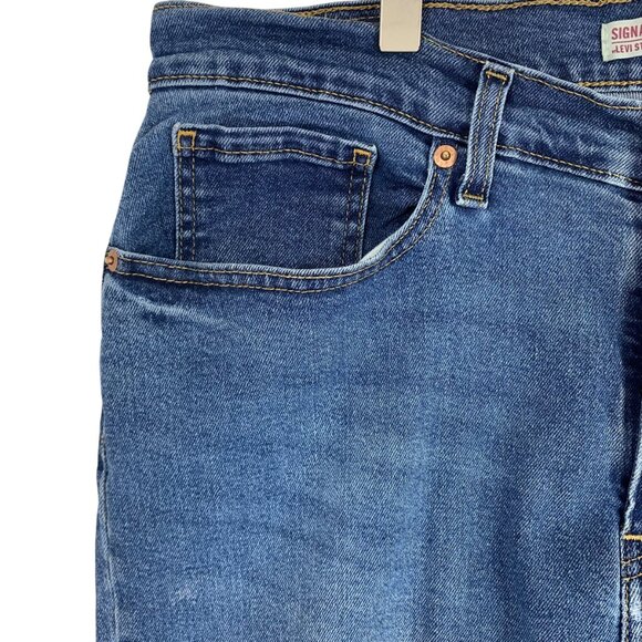 Levi's signature Heritage Easy straight  woman's Blue Distressed Jeans sz16 - Picture 10 of 14